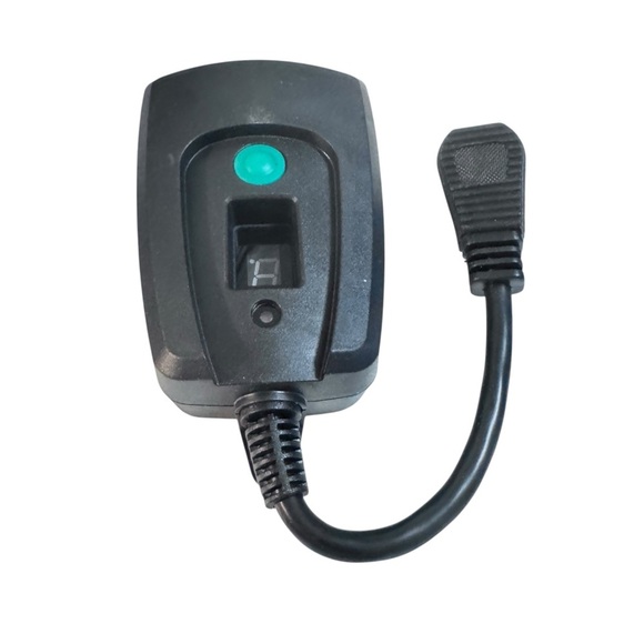 Sylvania 2-Pack Digital Timers w/ Photocell Sensor NIB w/ Manual Model V2045-60 - Picture 3 of 11